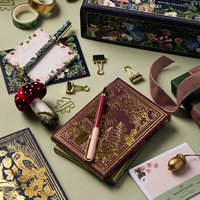 Winter Woodlands Christmas Countdown - 24-Day Stationery Calendar